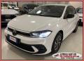 1 VOLKSWAGEN Polo